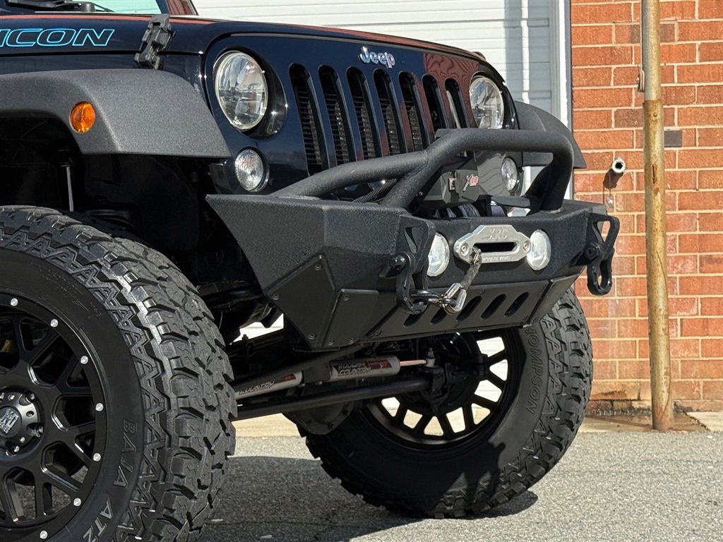 Used 2015 Jeep Wrangler Unlimited Rubicon w/ Dual Top Group image 32