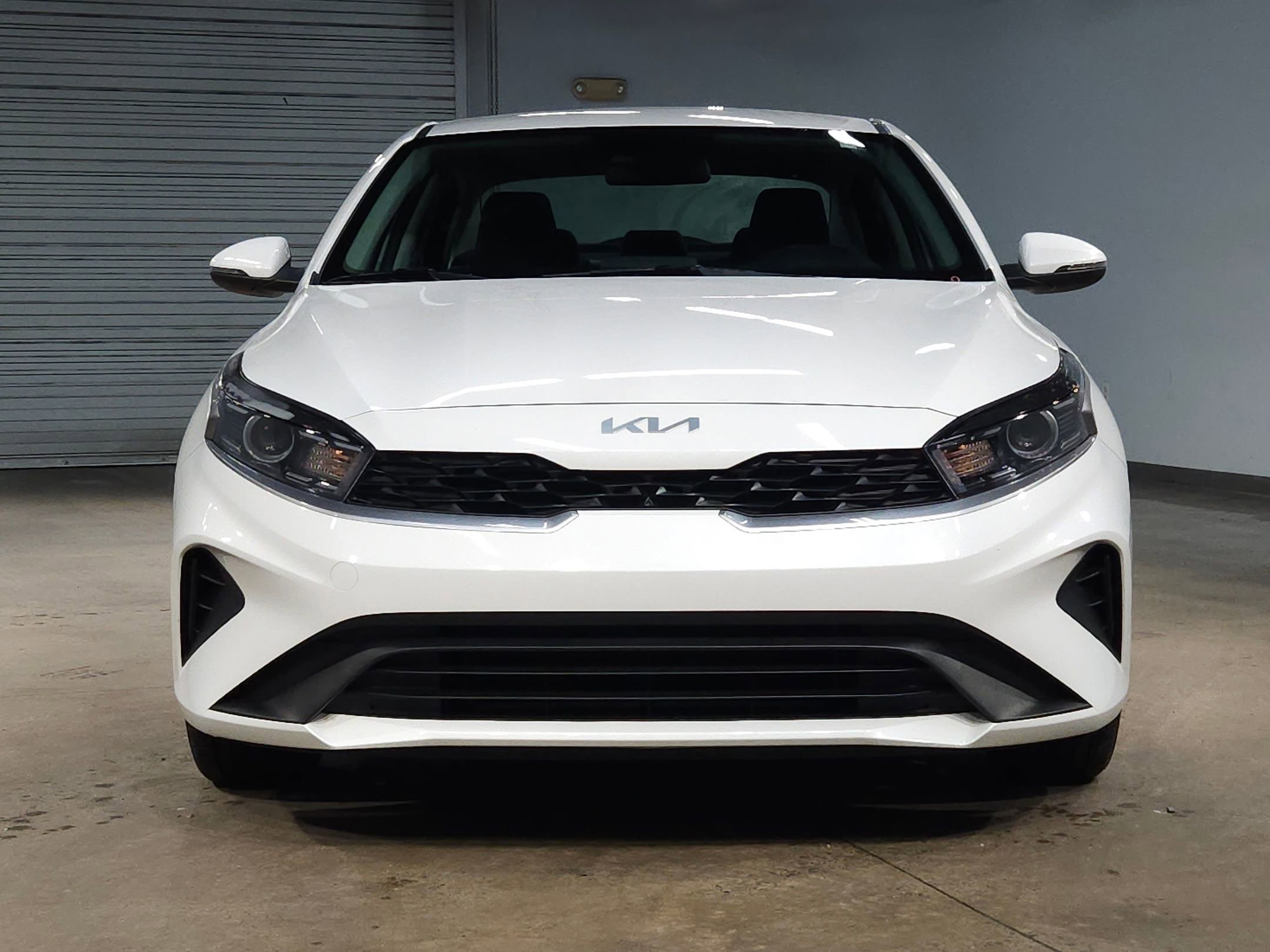 Used 2024 Kia Forte LXS w/ LXS Technology Package image 2