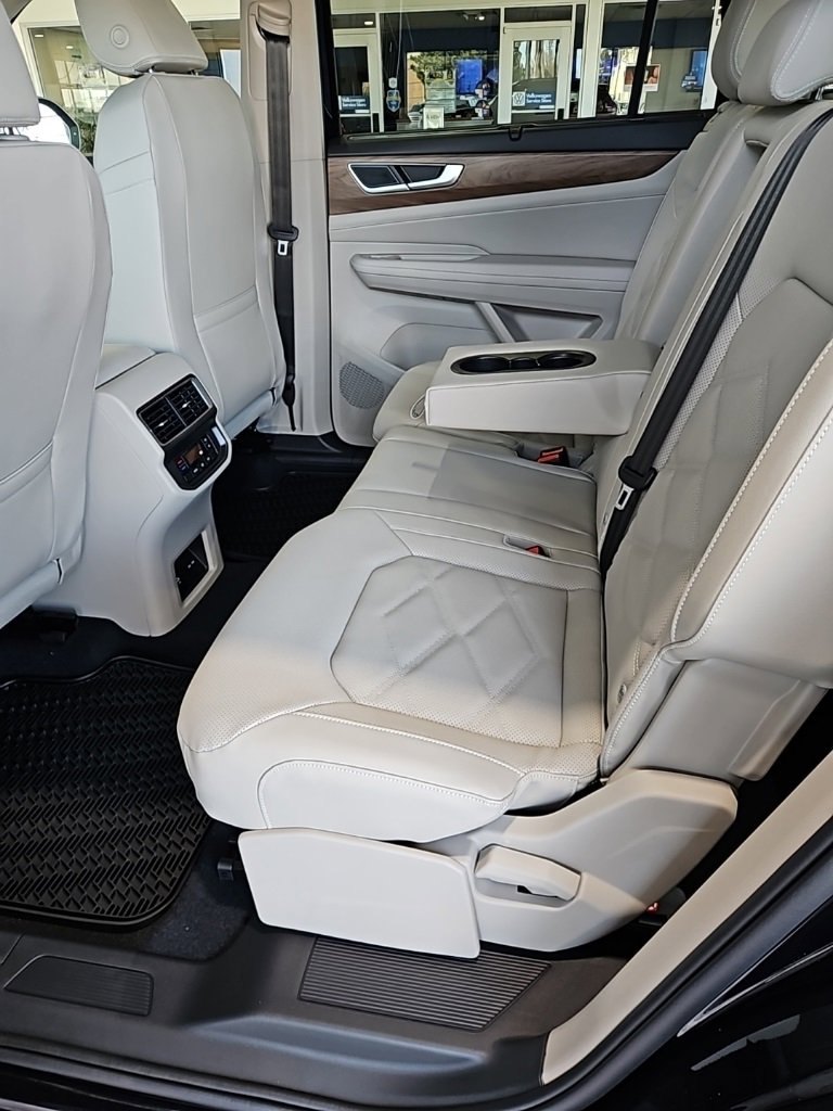 New 2026 Volkswagen Atlas SE image 24