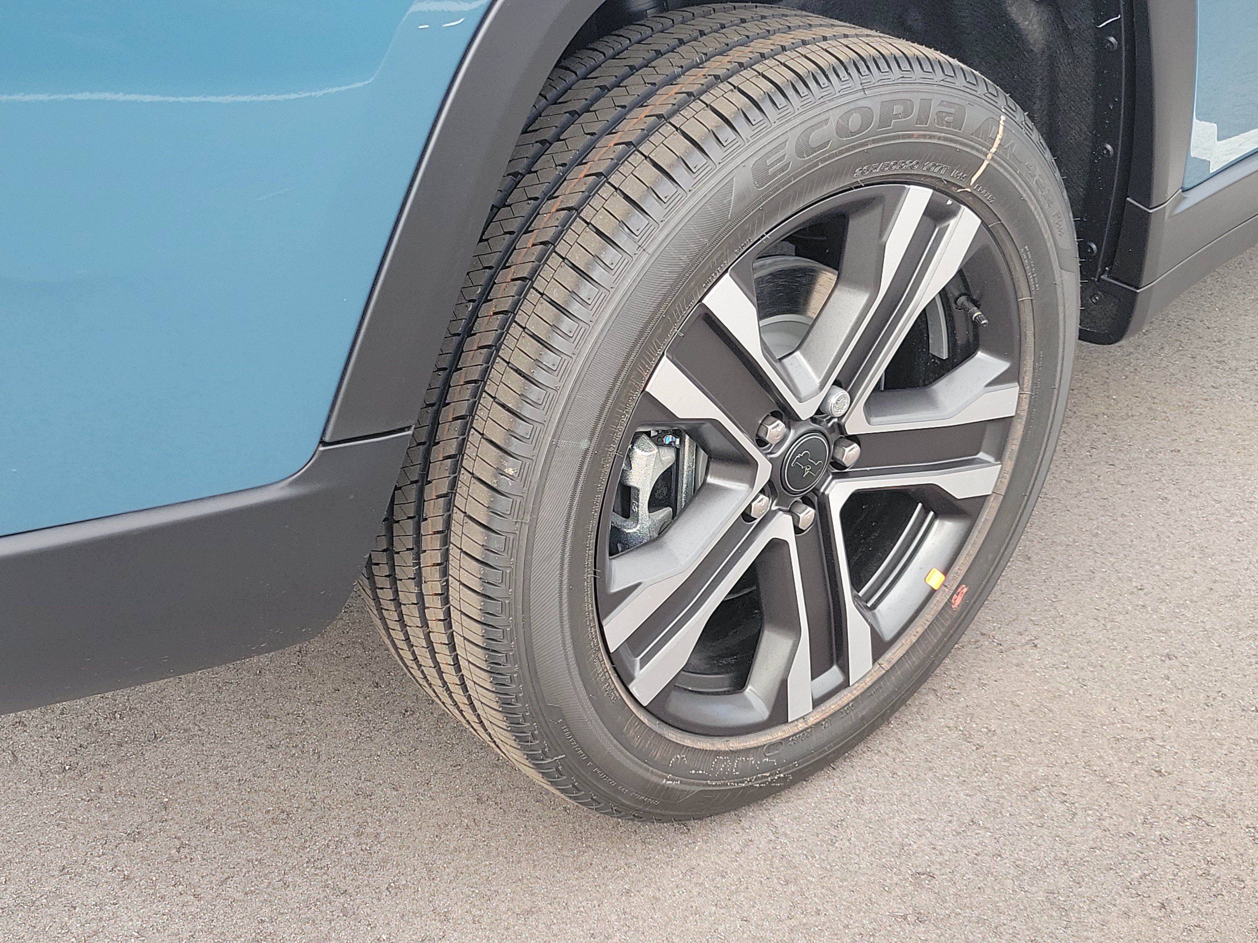 New 2027 Jeep Grand Cherokee L Limited RWD image 5