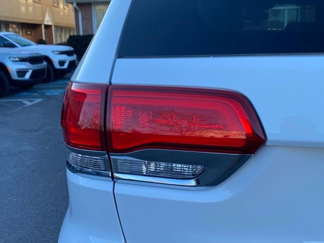 Used 2019 Jeep Grand Cherokee Limited w/ Luxury Group II image 17