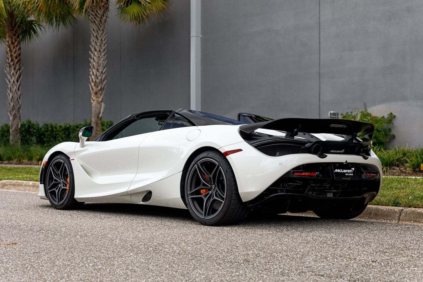 Used 2020 McLaren 720S Performance RWD image 40