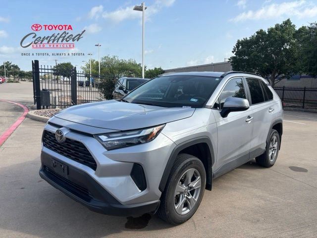 Used 2024 Toyota RAV4 XLE FWD image 1