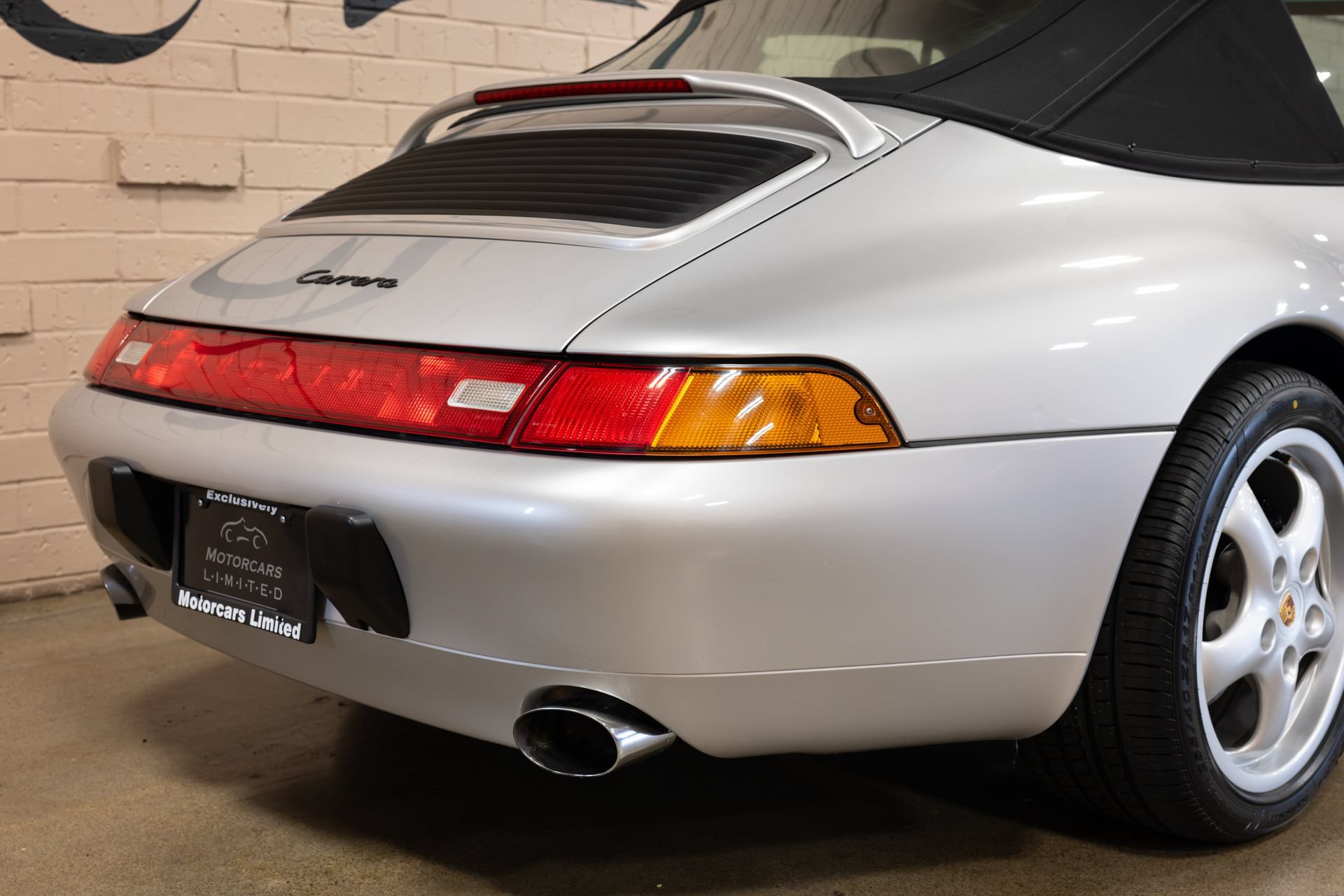 Used 1998 Porsche 911 Carrera RWD image 34