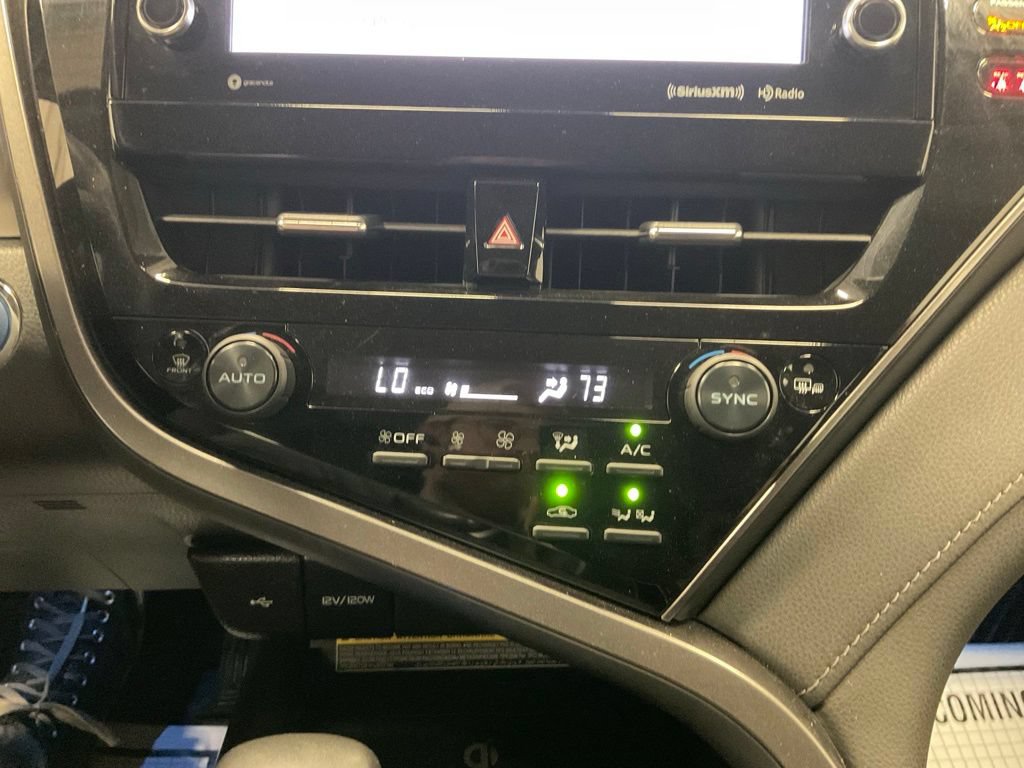 Used 2021 Toyota Camry XLE w/ Cold Weather Package FWD image 15