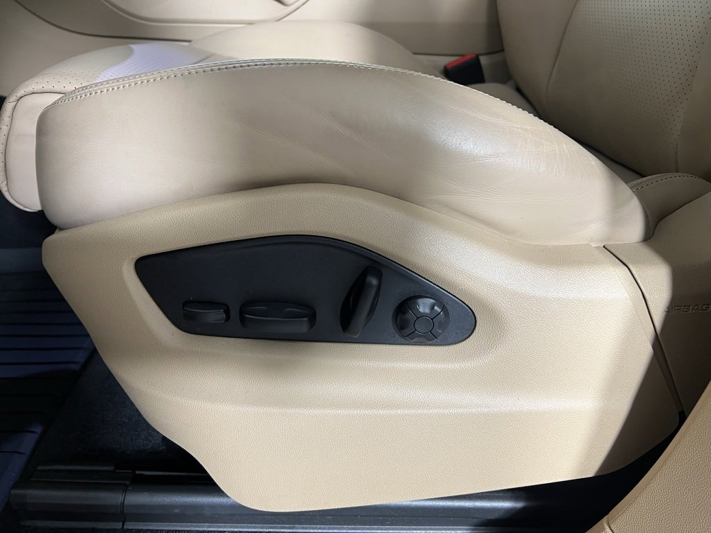 Certified 2022 Porsche Cayenne image 30