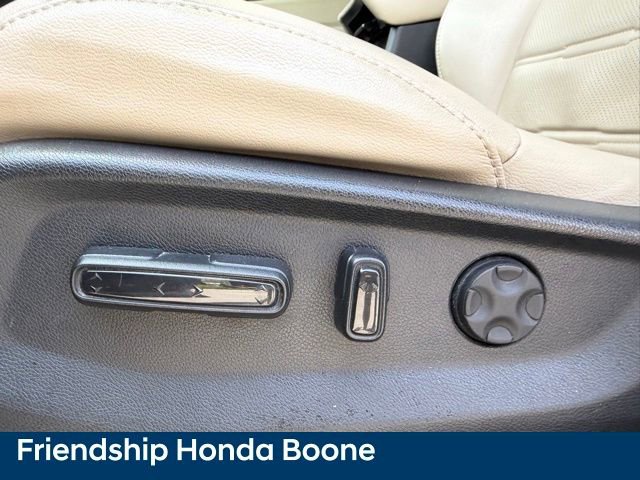 Used 2018 Honda CR-V Touring image 20