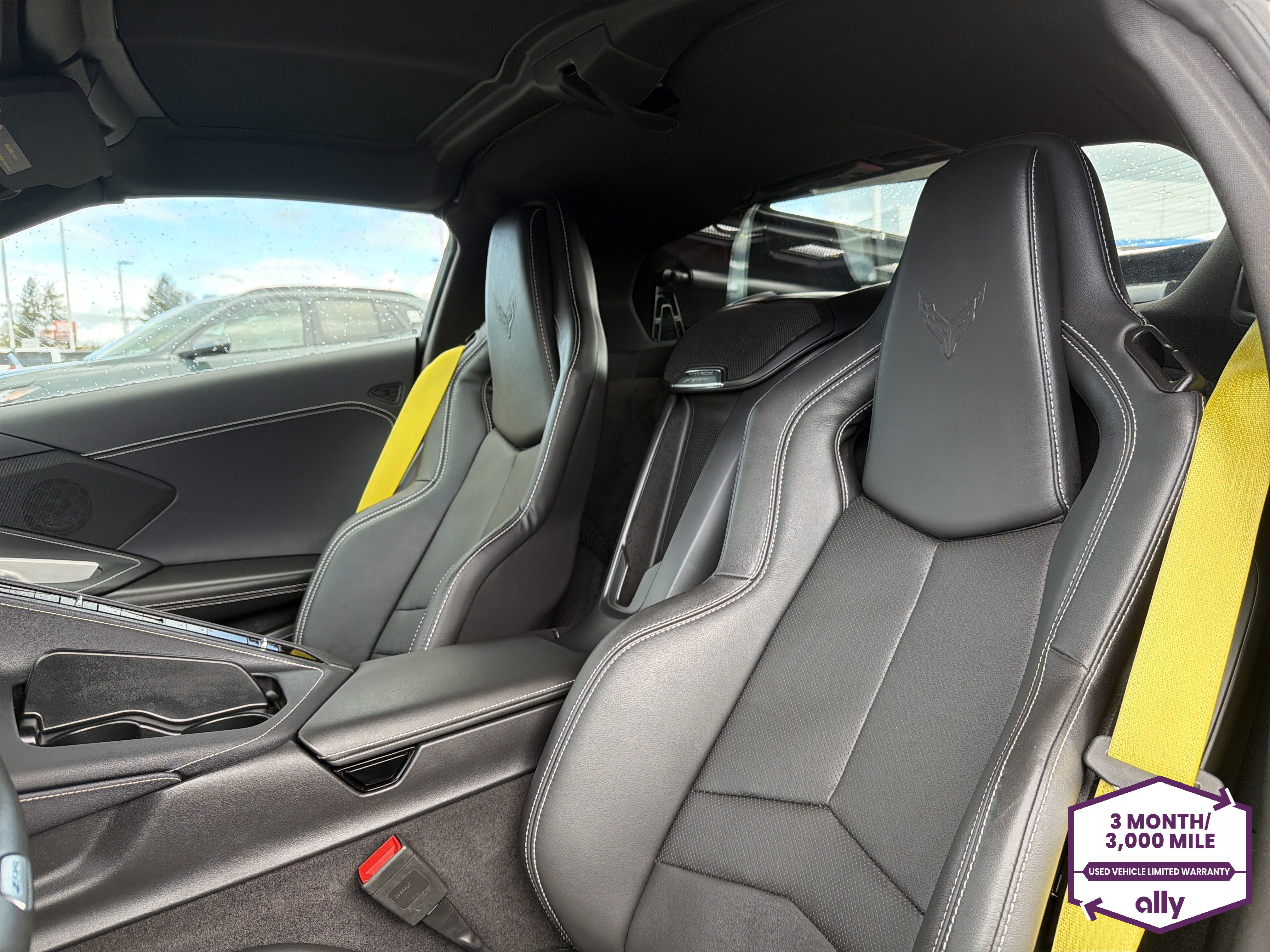 Used 2024 Chevrolet Corvette Z06 RWD image 11