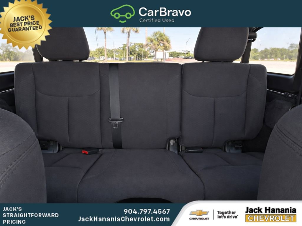 Used 2015 Jeep Wrangler Unlimited Sport w/ Quick Order Package 24S AWD/4WD image 16