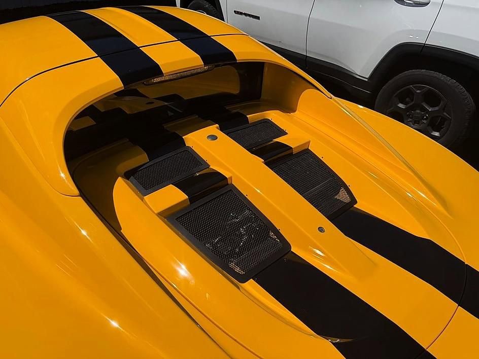 Used 2005 Lotus Elise RWD image 9