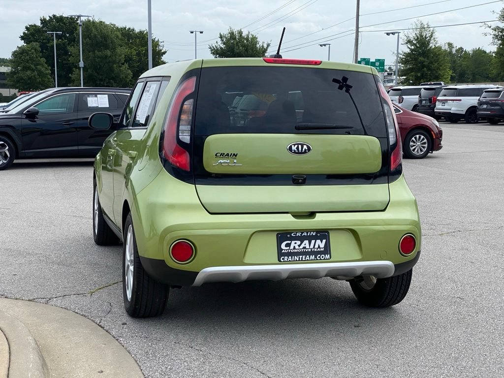 Used 2018 Kia Soul + FWD image 5