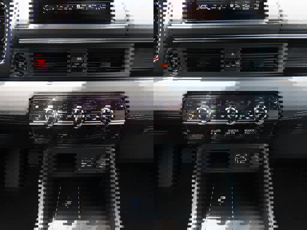 New 2025 Honda Pilot Touring image 22