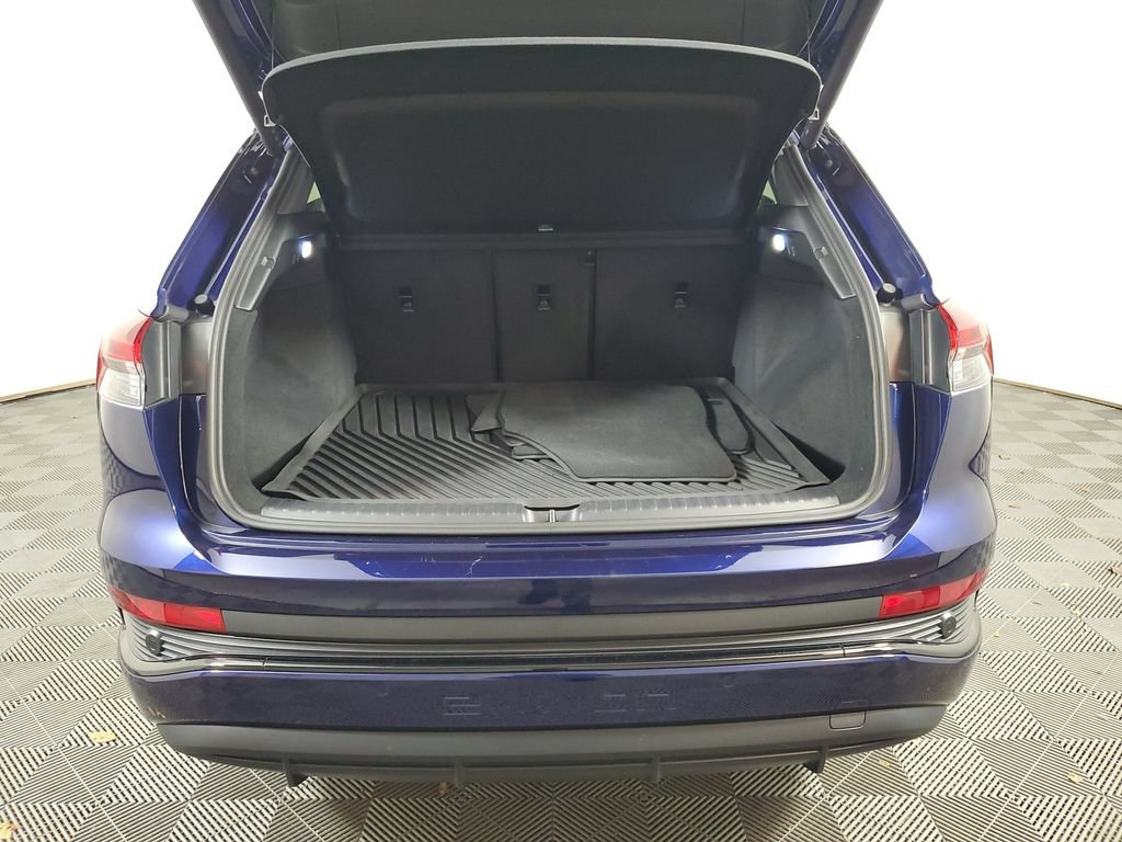 Used 2023 Audi Q4 e-tron Prestige w/ Black Optic Package AWD/4WD image 9