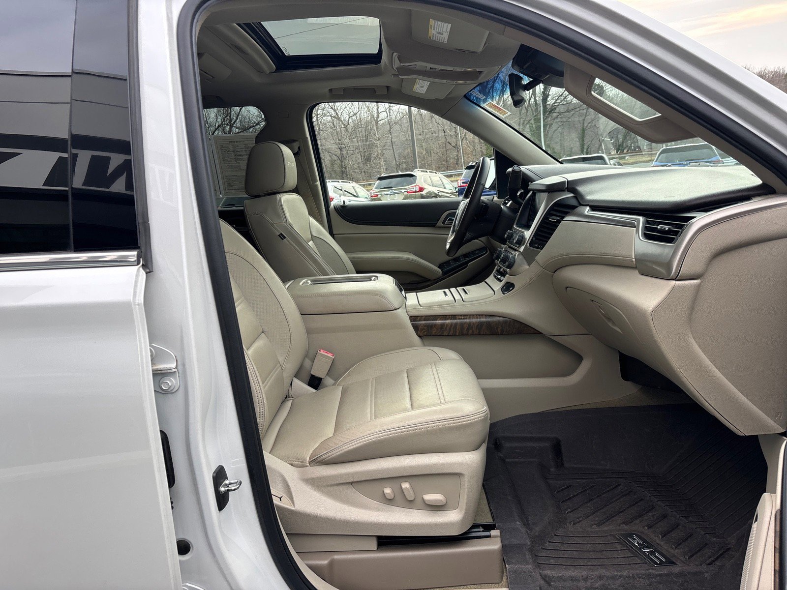 Used 2018 GMC Yukon Denali w/ Denali Ultimate Package image 50