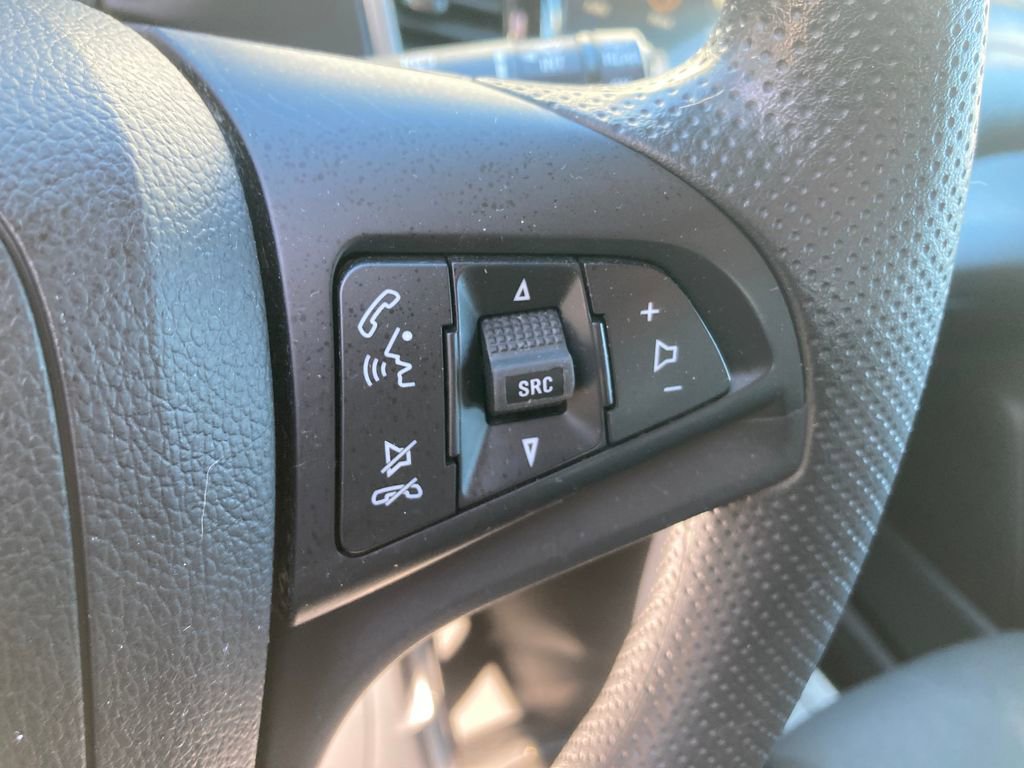 Used 2018 Chevrolet Trax LS image 36