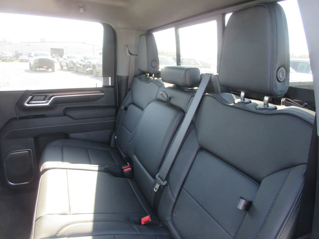 New 2026 GMC Sierra 3500 Denali w/ Denali Reserve Package AWD/4WD image 14