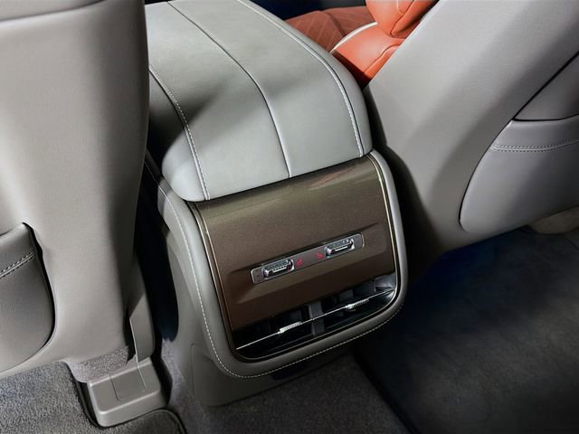Certified 2025 Lincoln Nautilus Black Label image 31
