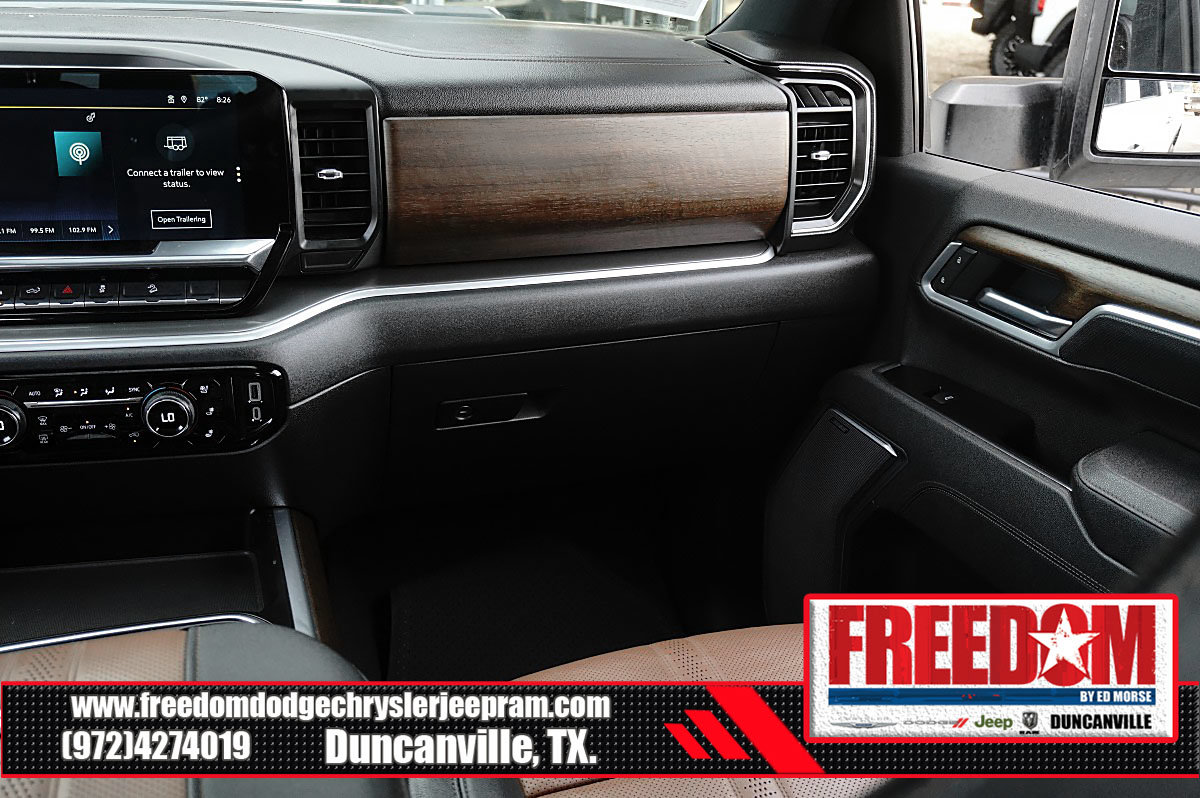 Used 2025 Chevrolet Silverado 2500 High Country w/ High Country Premium Package AWD/4WD image 37
