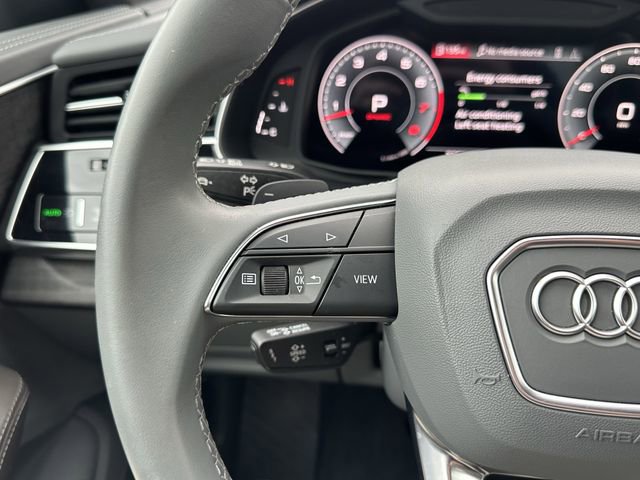 Used 2022 Audi Q8 Prestige image 32
