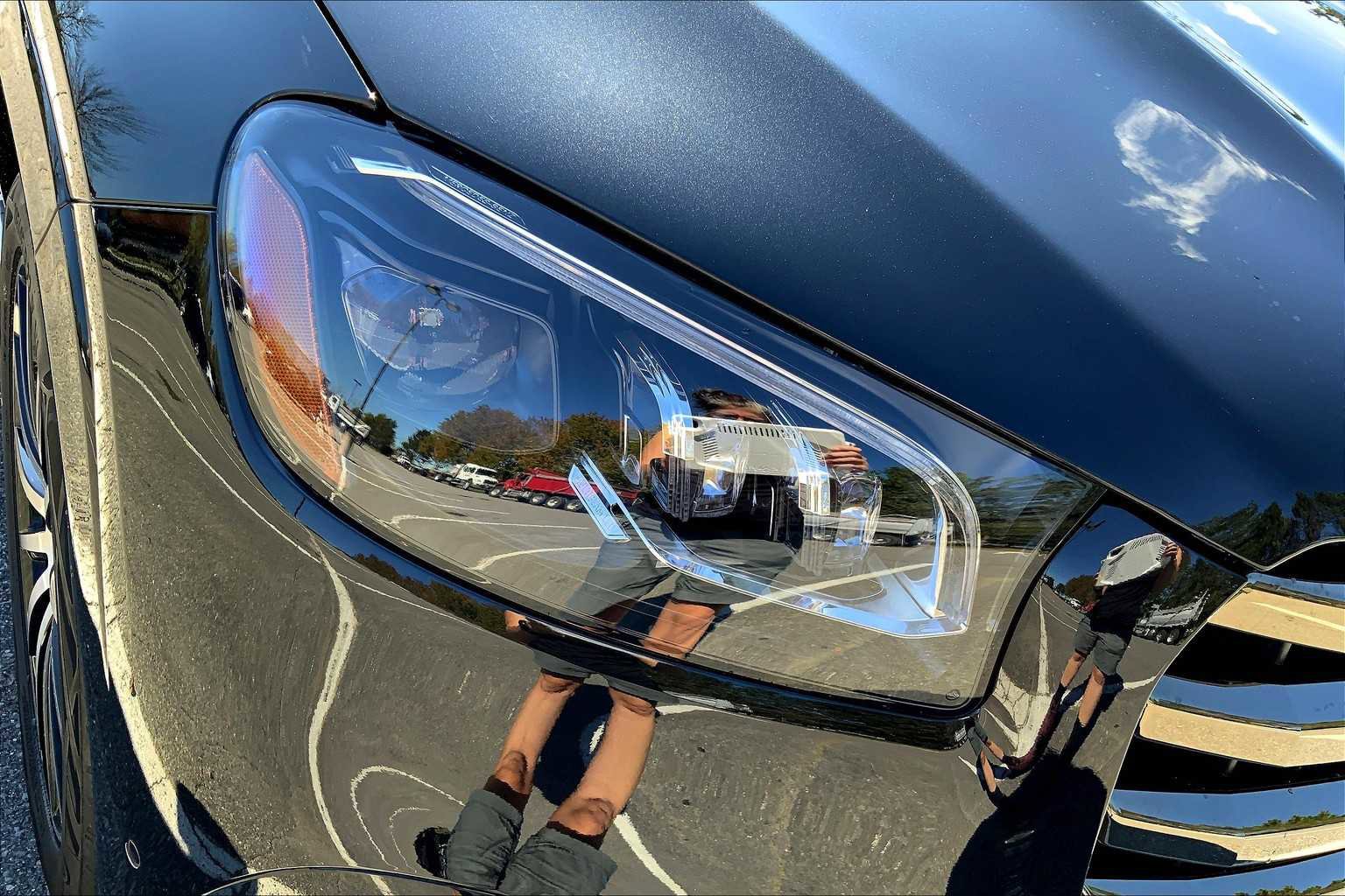 New 2026 Mercedes-Benz GLS 580 4MATIC image 17