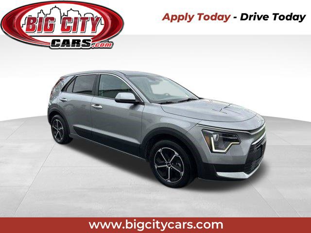 Used 2025 Kia Niro LX