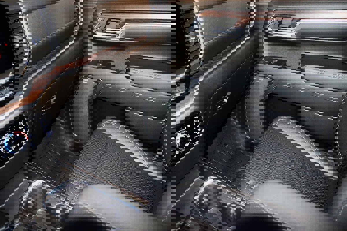 Used 2023 GMC Sierra 1500 SLT w/ SLT Convenience Package image 56