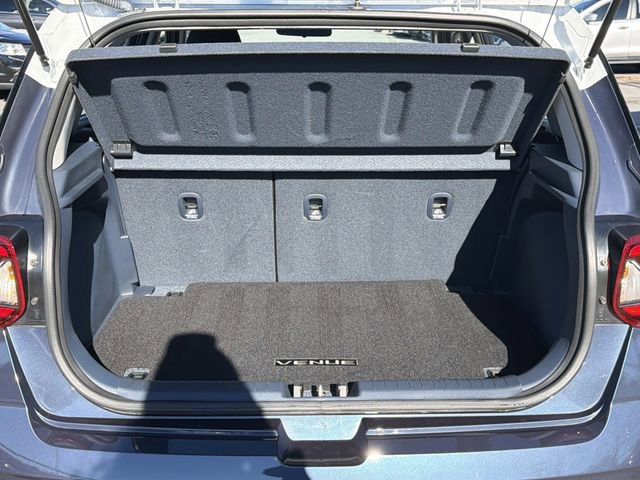 Certified 2025 Hyundai Venue Limited image 18