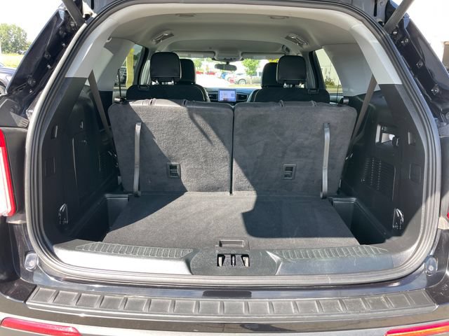 Used 2023 Ford Explorer XLT w/ Equipment Group 202A AWD/4WD image 32