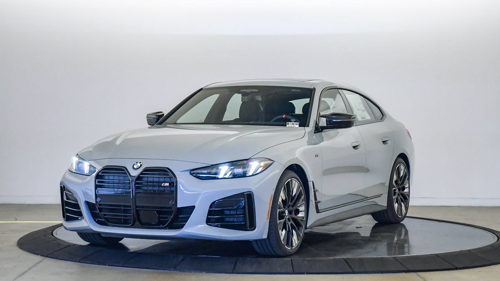New 2026 BMW 440i xDrive AWD/4WD image 1