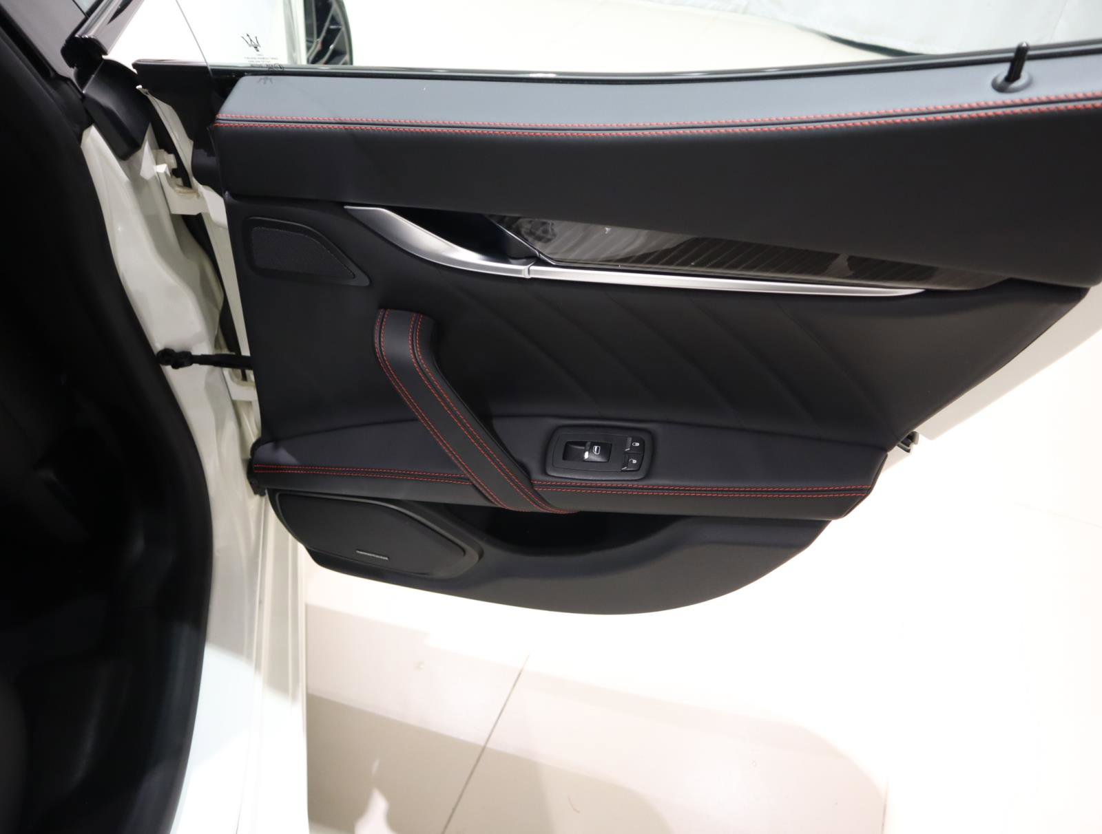 Used 2024 Maserati Ghibli Modena Q4 image 13