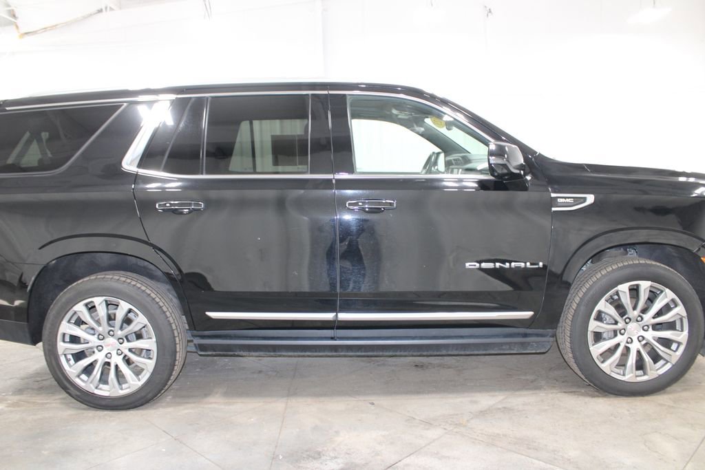 Used 2023 GMC Yukon Denali w/ Max Trailering Package image 11