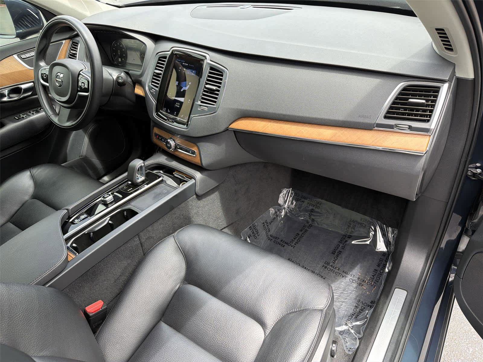 Used 2022 Volvo XC90 T8 Inscription Expression w/ Climate Package AWD/4WD image 13