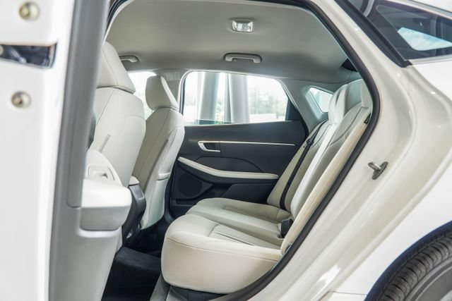 Certified 2025 Hyundai Sonata SE FWD image 37