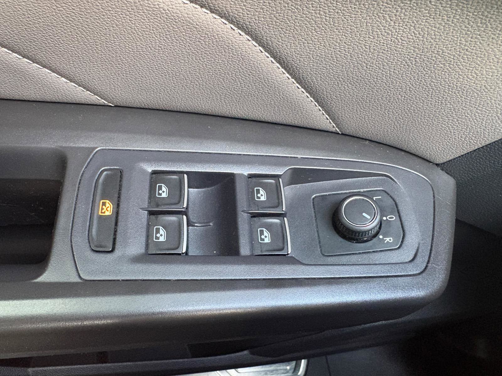 Used 2022 Volkswagen Atlas SE image 30