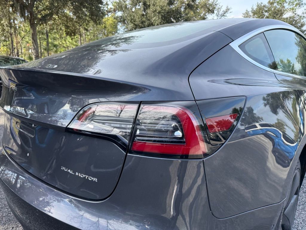 Used 2018 Tesla Model 3 Long Range image 9