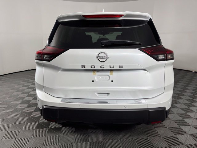 Used 2025 Nissan Rogue SV w/ SV Premium Package FWD image 10
