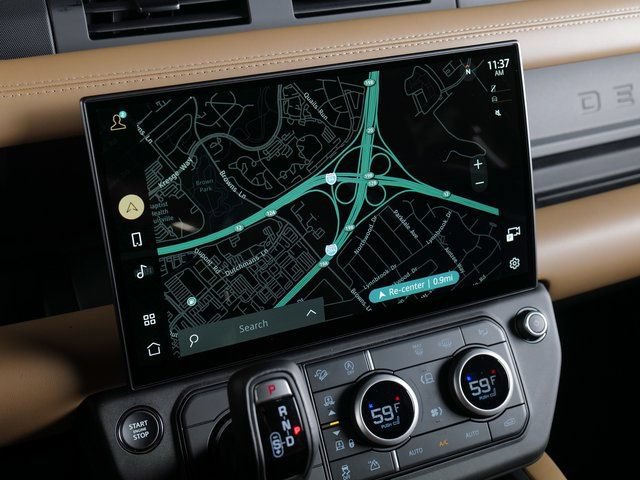 New 2026 Land Rover Defender 110 X-Dynamic SE AWD/4WD image 16