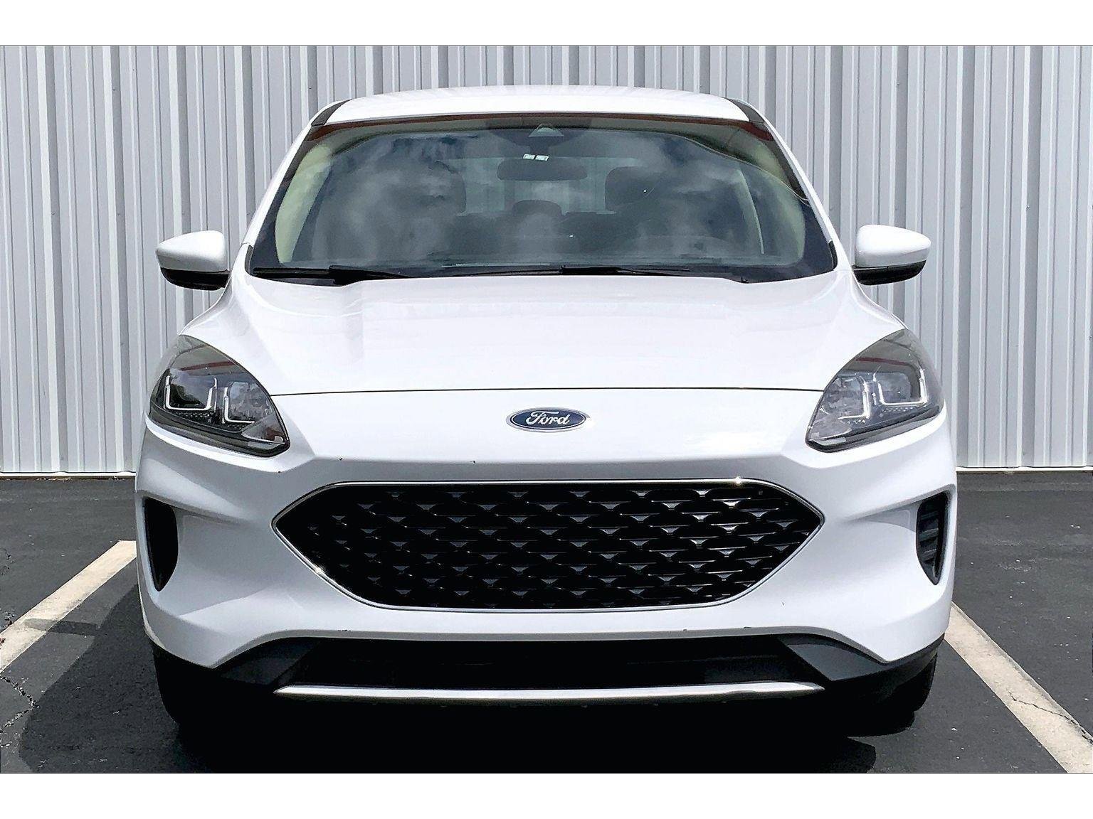 Used 2020 Ford Escape SE FWD image 3