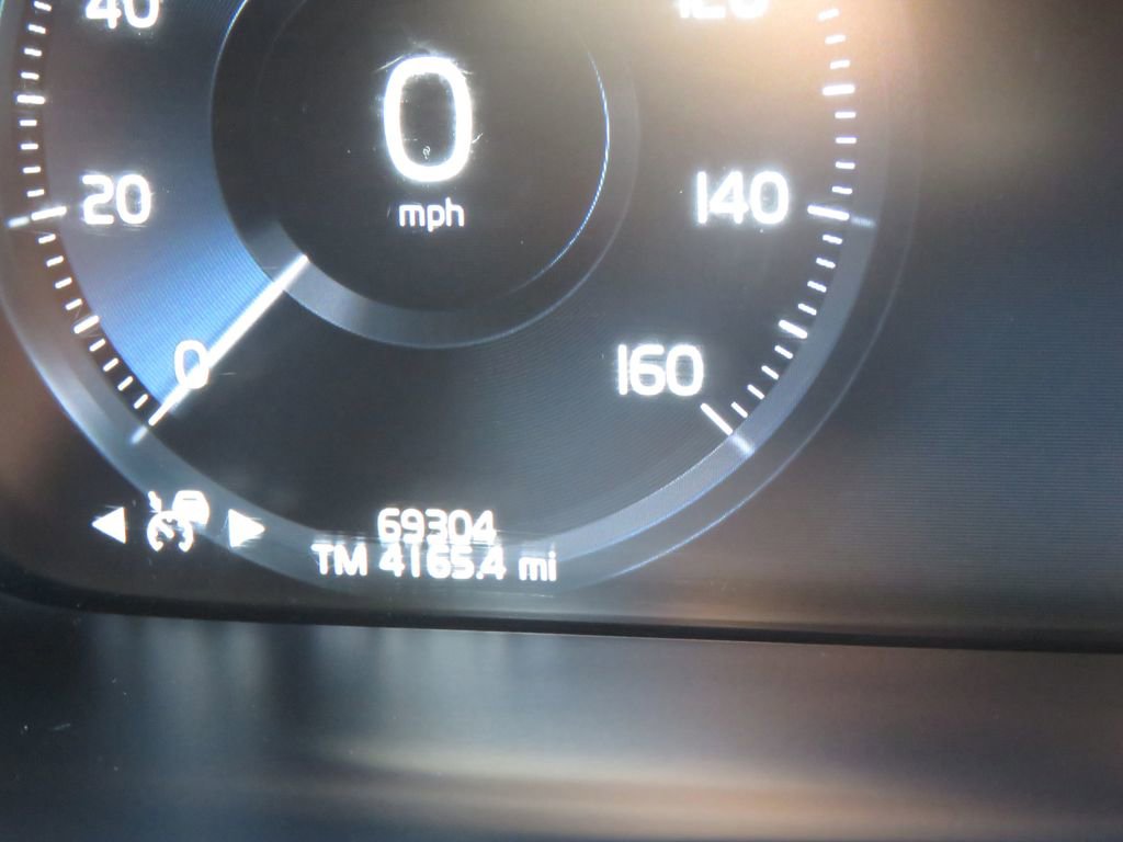 Used 2018 Volvo V90 T5 Cross Country w/ Convenience Package AWD/4WD image 21