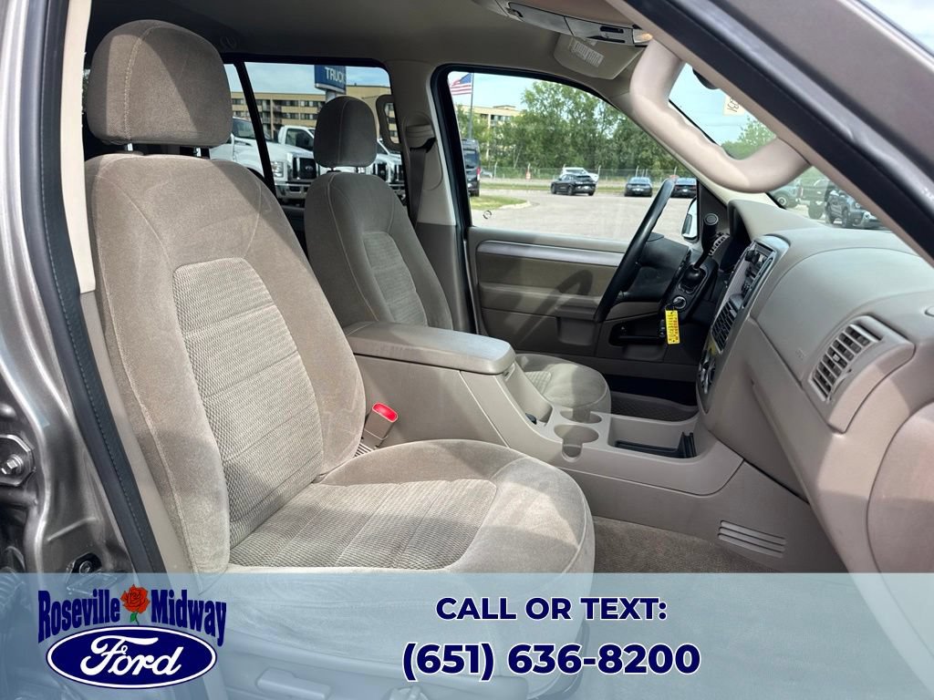 Used 2003 Ford Explorer XLT AWD/4WD image 31