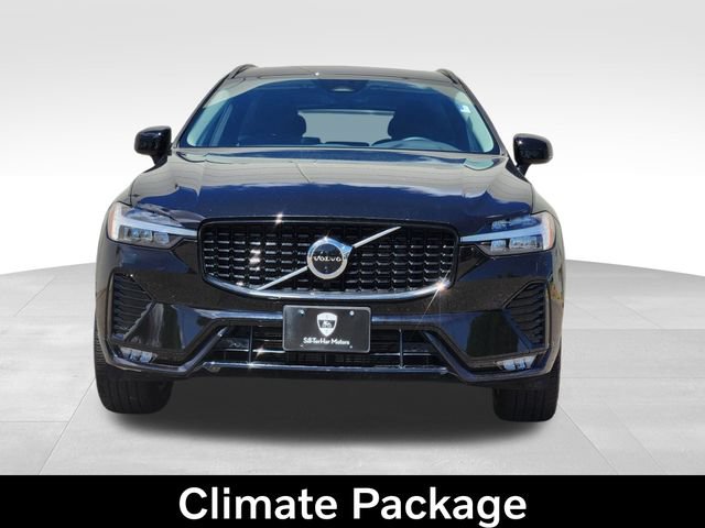 Certified 2025 Volvo XC60 B5 Plus AWD/4WD image 3