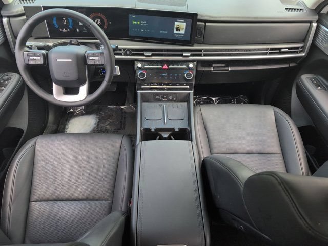 Used 2025 Hyundai Santa Fe SEL FWD image 25