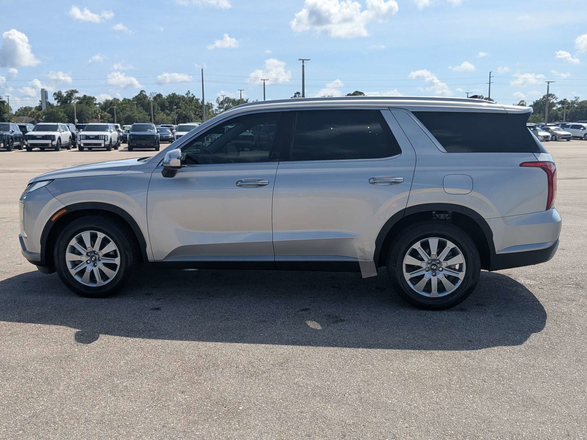 Used 2024 Hyundai Palisade SEL FWD image 8