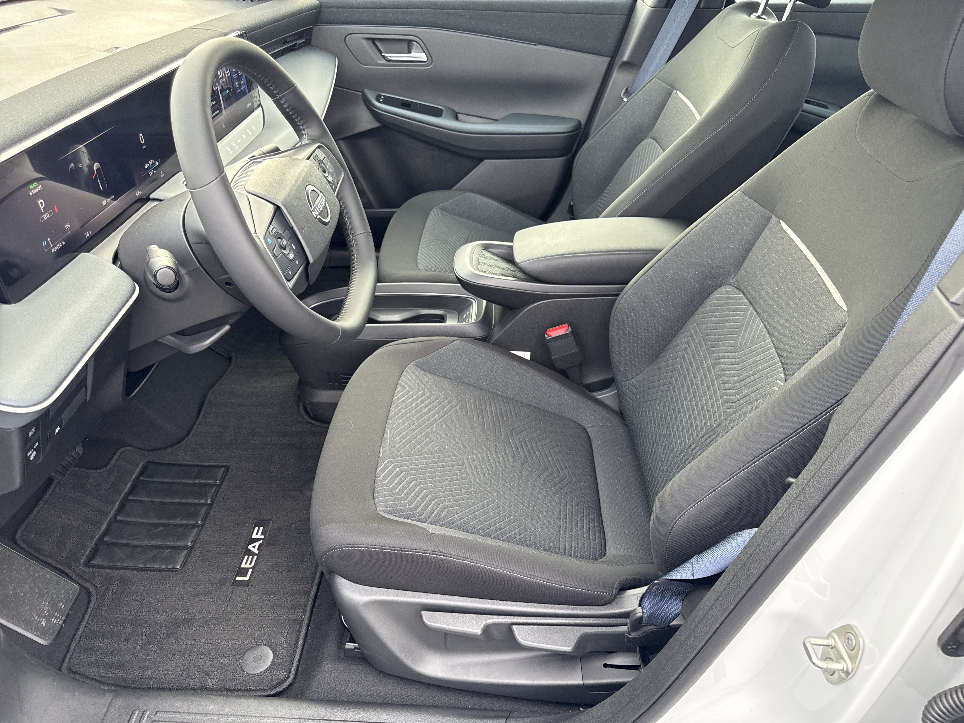 New 2026 Nissan Leaf w/ Floor Mat Package (S+) FWD image 8