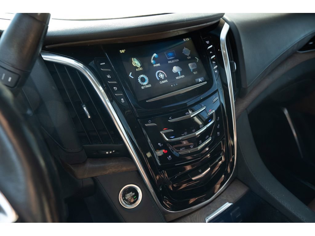 Used 2019 Cadillac Escalade Luxury image 24