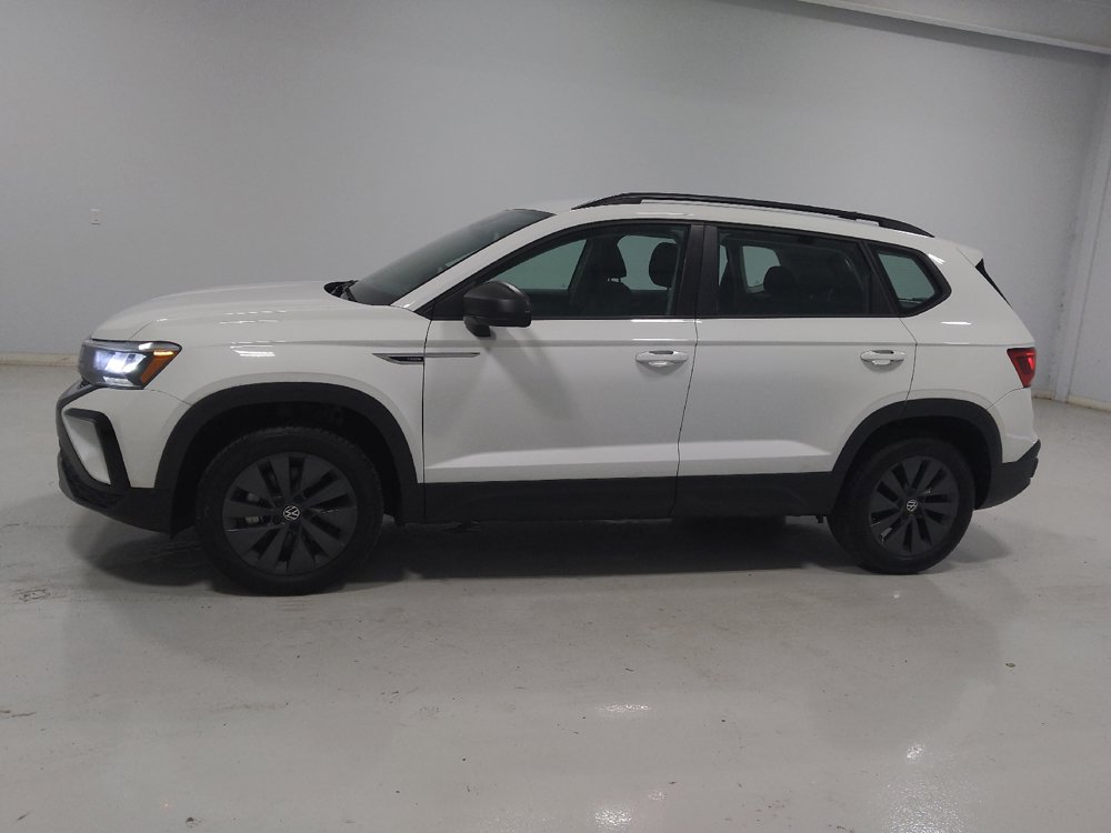 Used 2024 Volkswagen Taos S FWD image 2