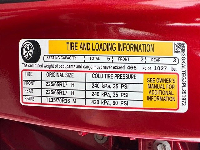 Used 2023 GMC Terrain SLE image 31