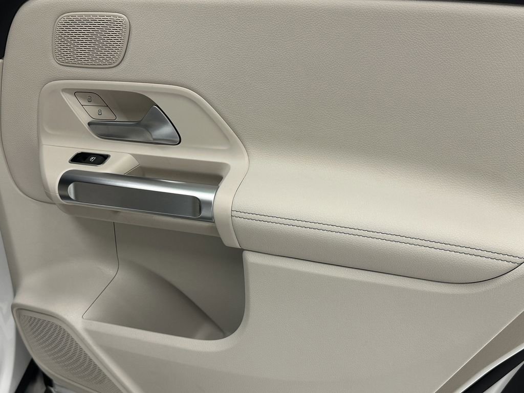 Certified 2024 Mercedes-Benz EQB 250+ image 18