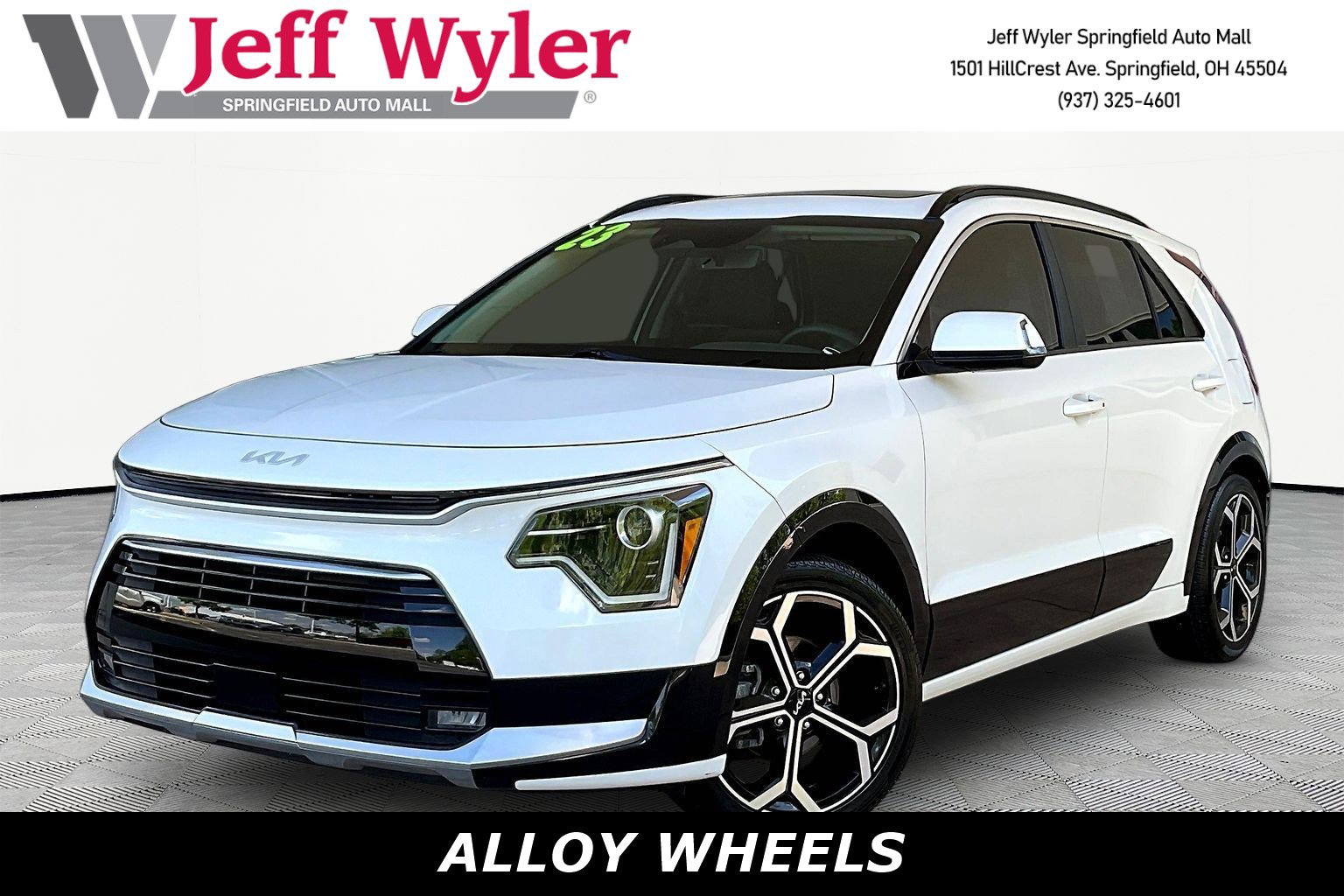 Used 2023 Kia Niro EX Touring