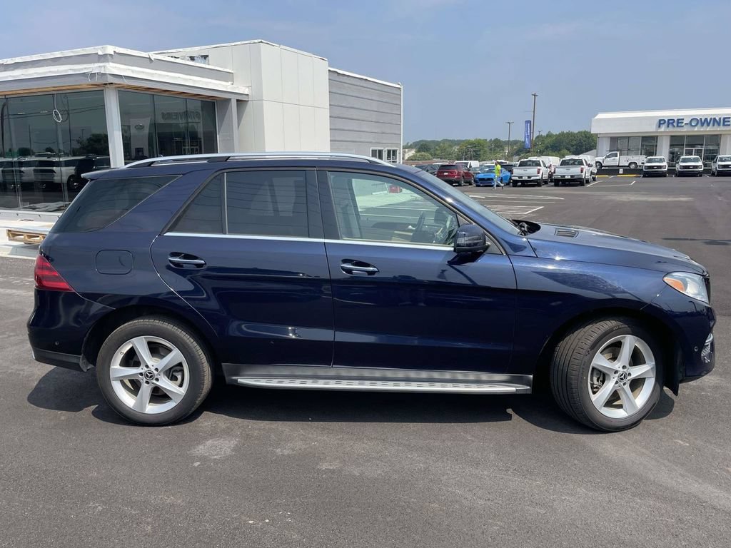 Used 2018 Mercedes-Benz GLE 350 4MATIC image 2
